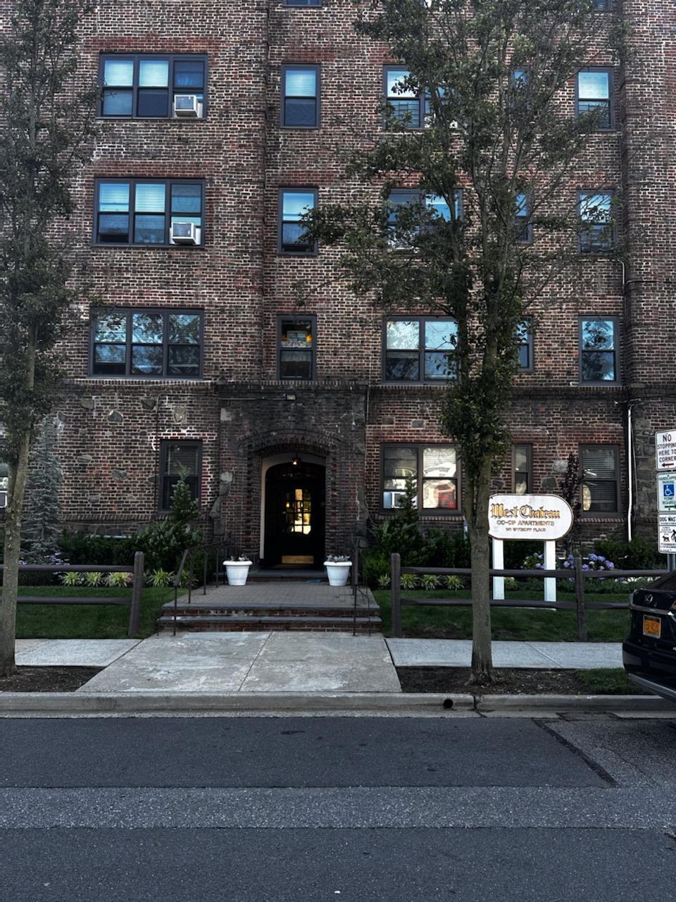 141 Wyckoff Pl, Woodmere, NY 11598, USA property photo