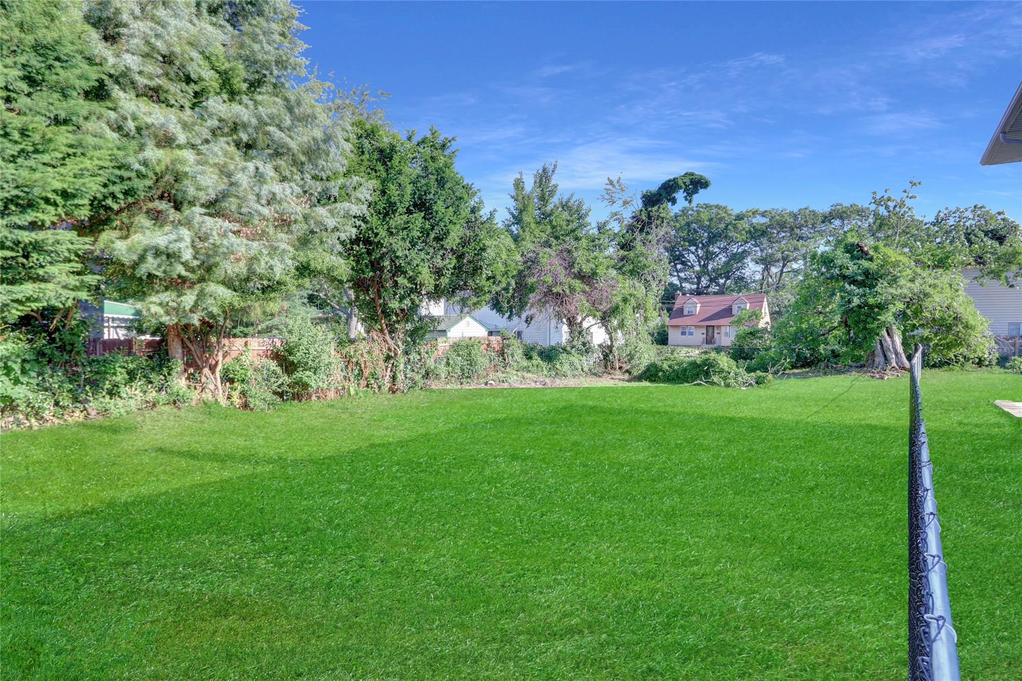 0 Rhodes Ln, West Hempstead, NY 11552, USA property photo