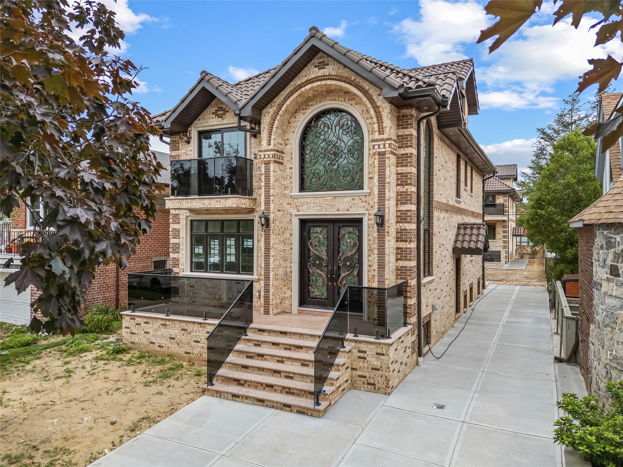 154th Pl, Queens, NY 11355, USA property photo