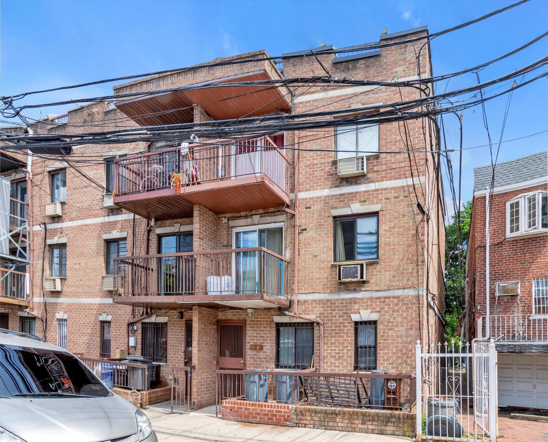 58-07 Van Cleef St, Flushing, NY 11368, USA property photo