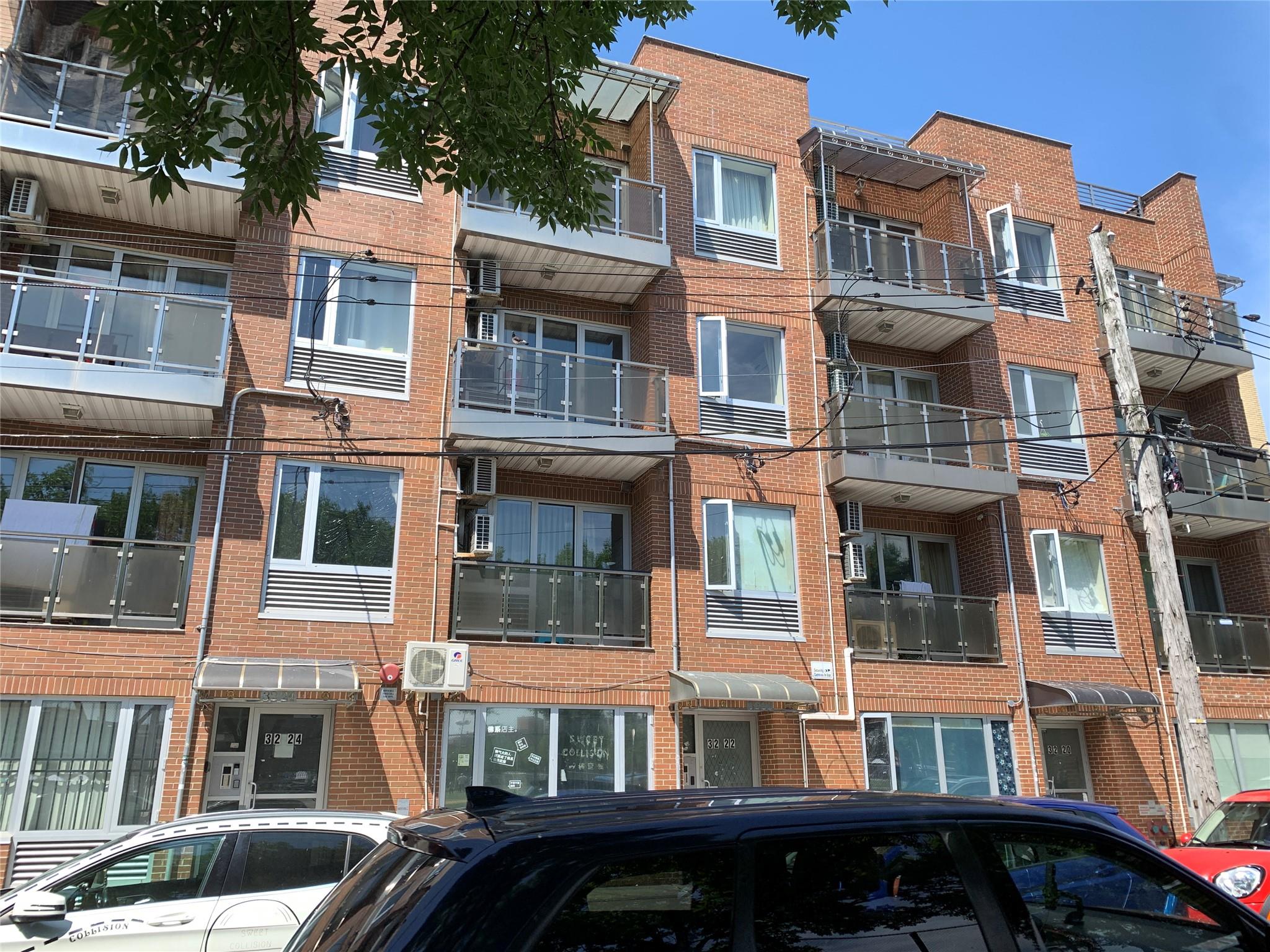 32-22 137th St, Flushing, NY 11354, USA property photo