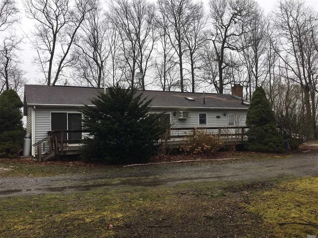 1553 Northville Turnpike, Riverhead, NY 11901, USA property photo