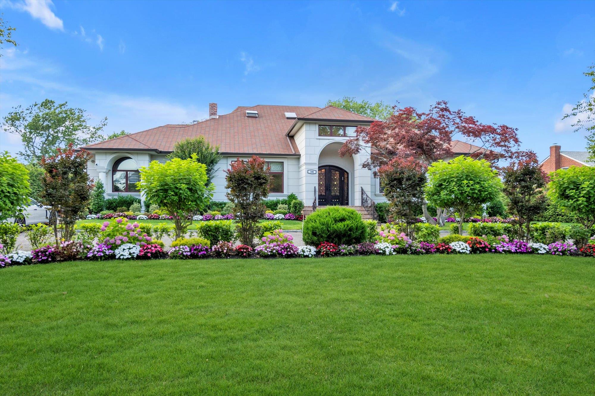 185 Dolphin Dr, Woodmere, NY 11598, USA property photo