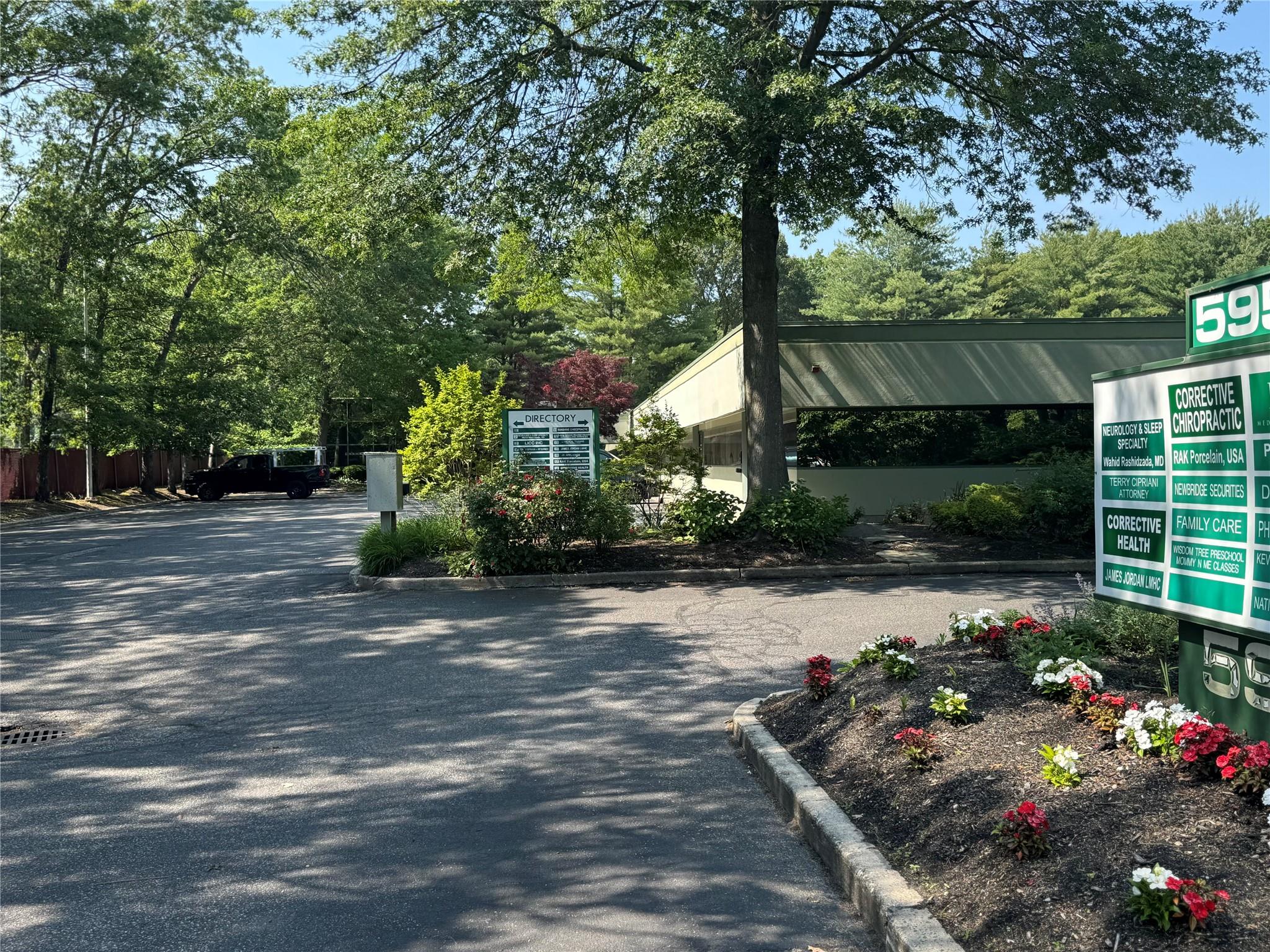 595 NY-25A, Mt Sinai, NY 11766, USA property photo