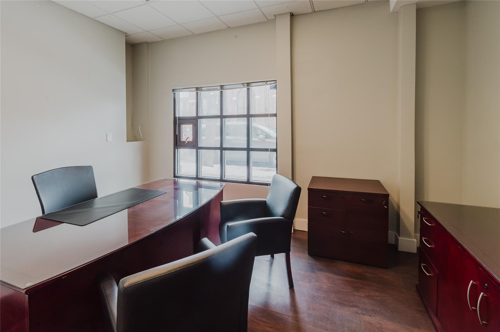 98-22 Metropolitan Ave, Flushing, NY 11375, USA property photo