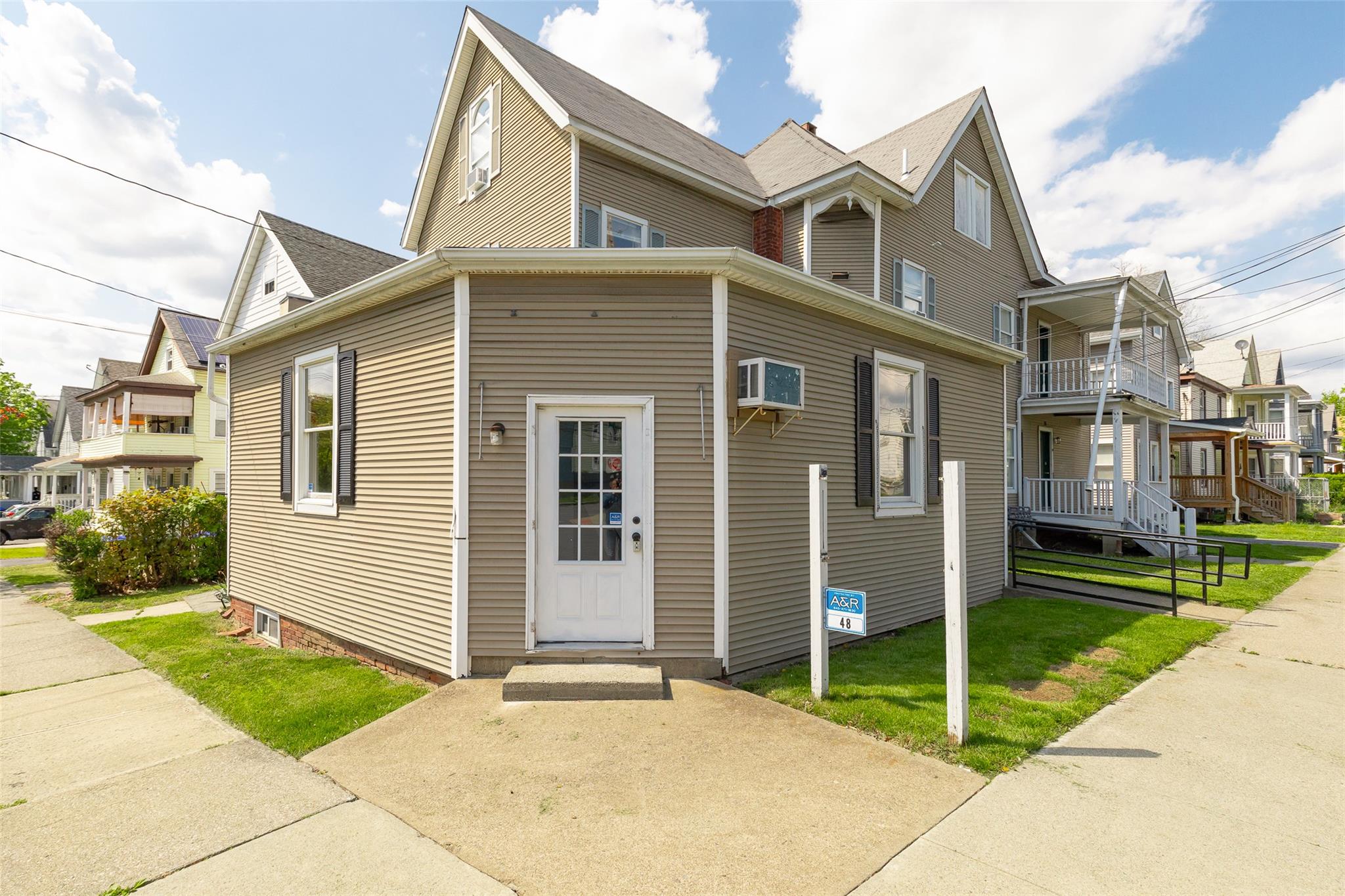 48 Columbia St, Poughkeepsie, NY 12601, USA property photo