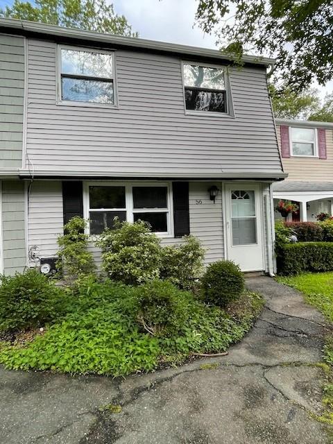 56 Wooded Ct, Calverton, NY 11933, USA property photo