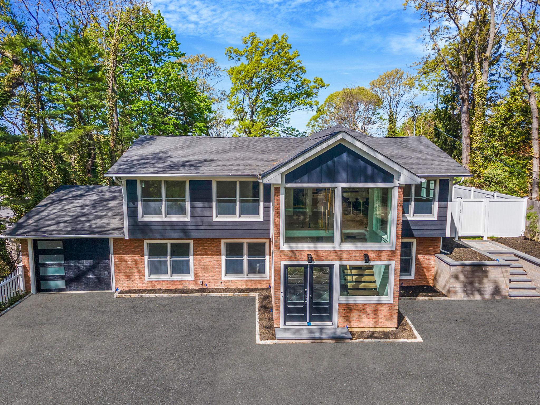 Smithtown, NY 11787, USA property photo