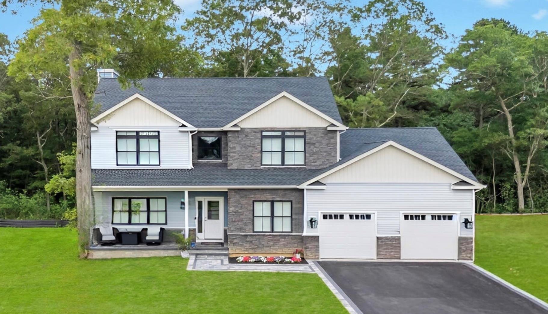 Ridge, NY 11961, USA property photo