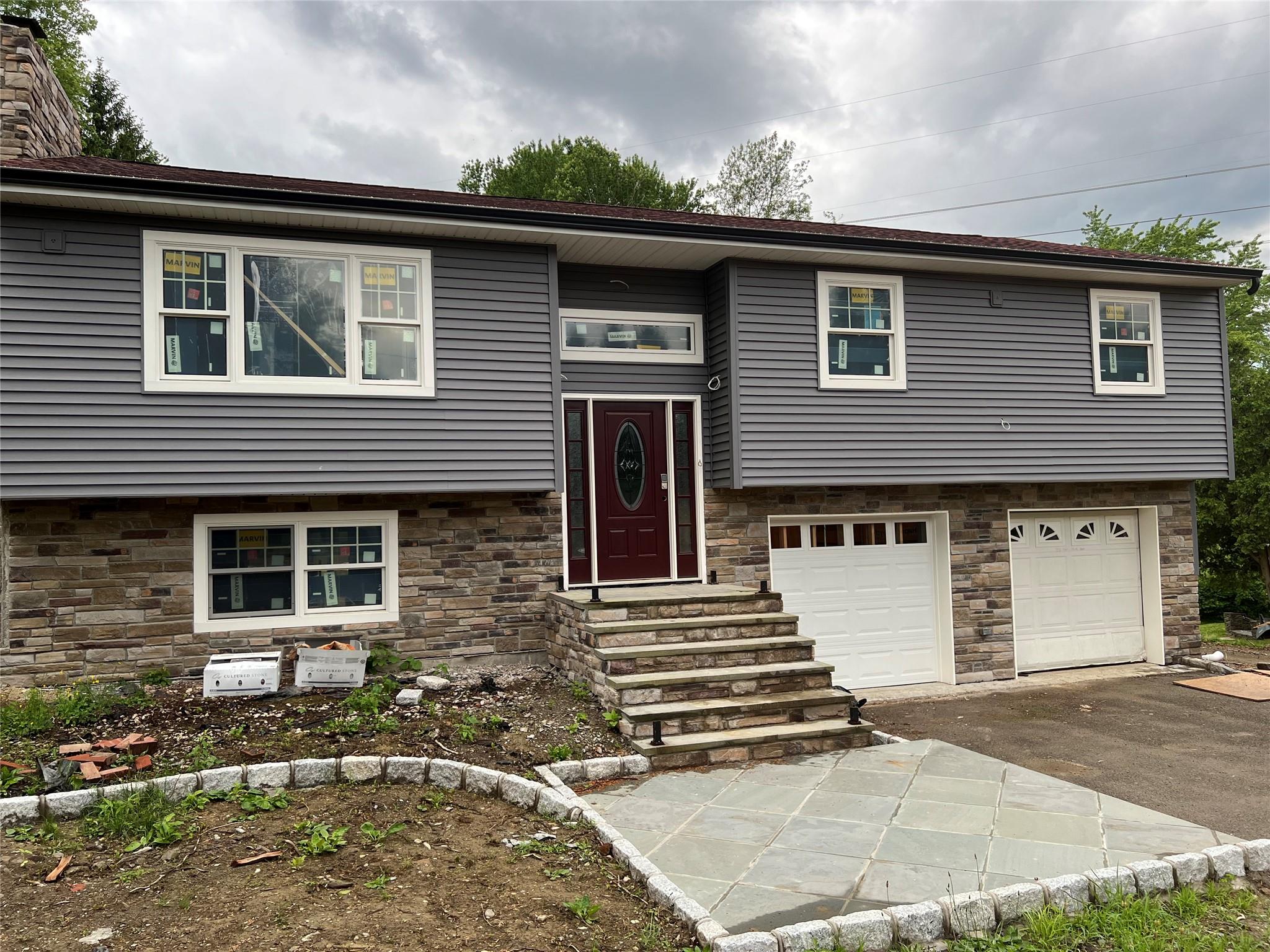 4 Glen Ct, Poughkeepsie, NY 12603, USA property photo