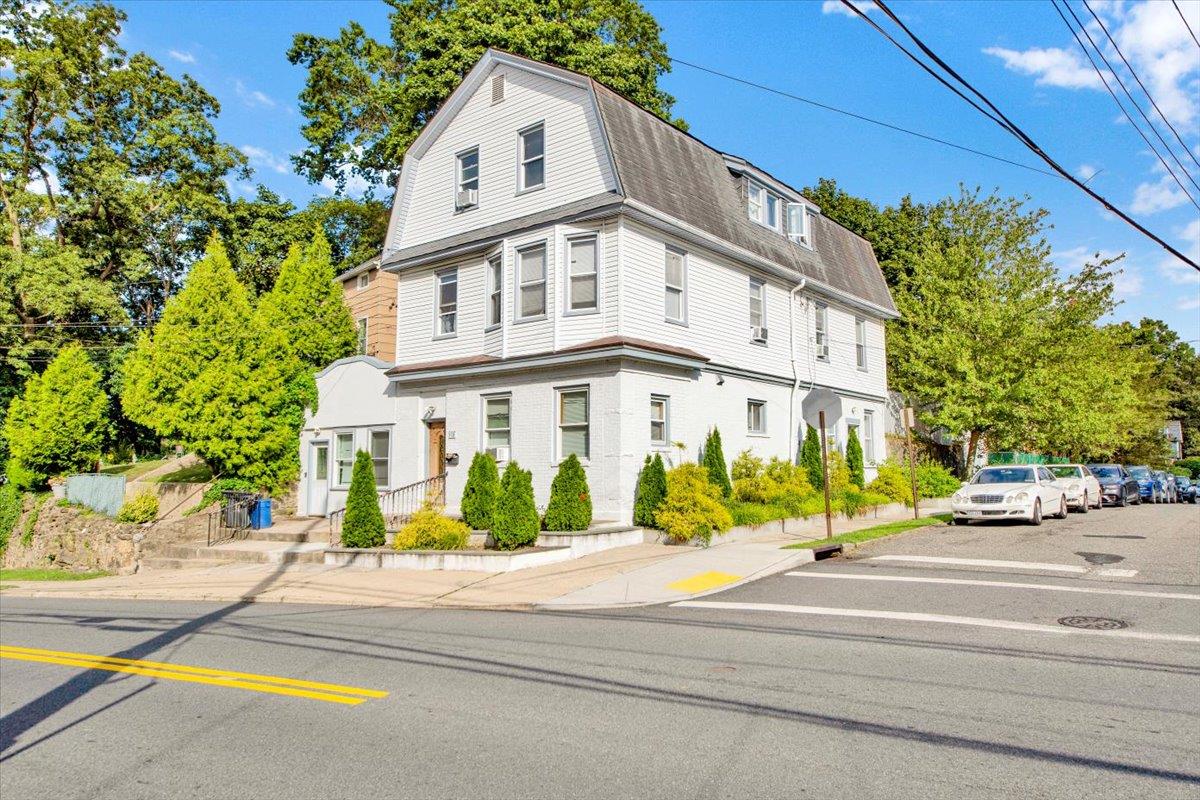 5th St, New Rochelle, NY 10801, USA property photo