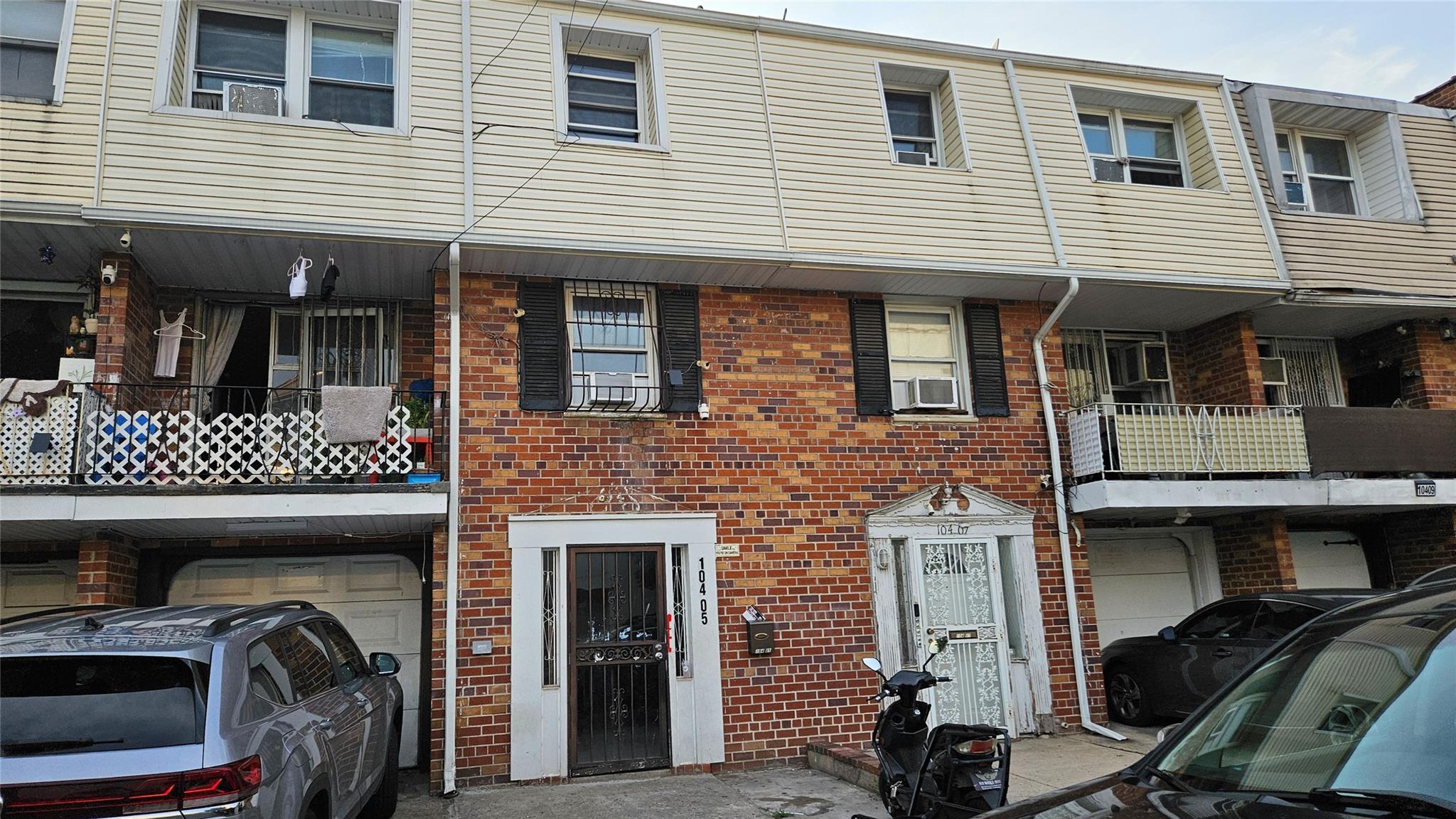 104-05 Westside Ave, Flushing, NY 11368, USA property photo