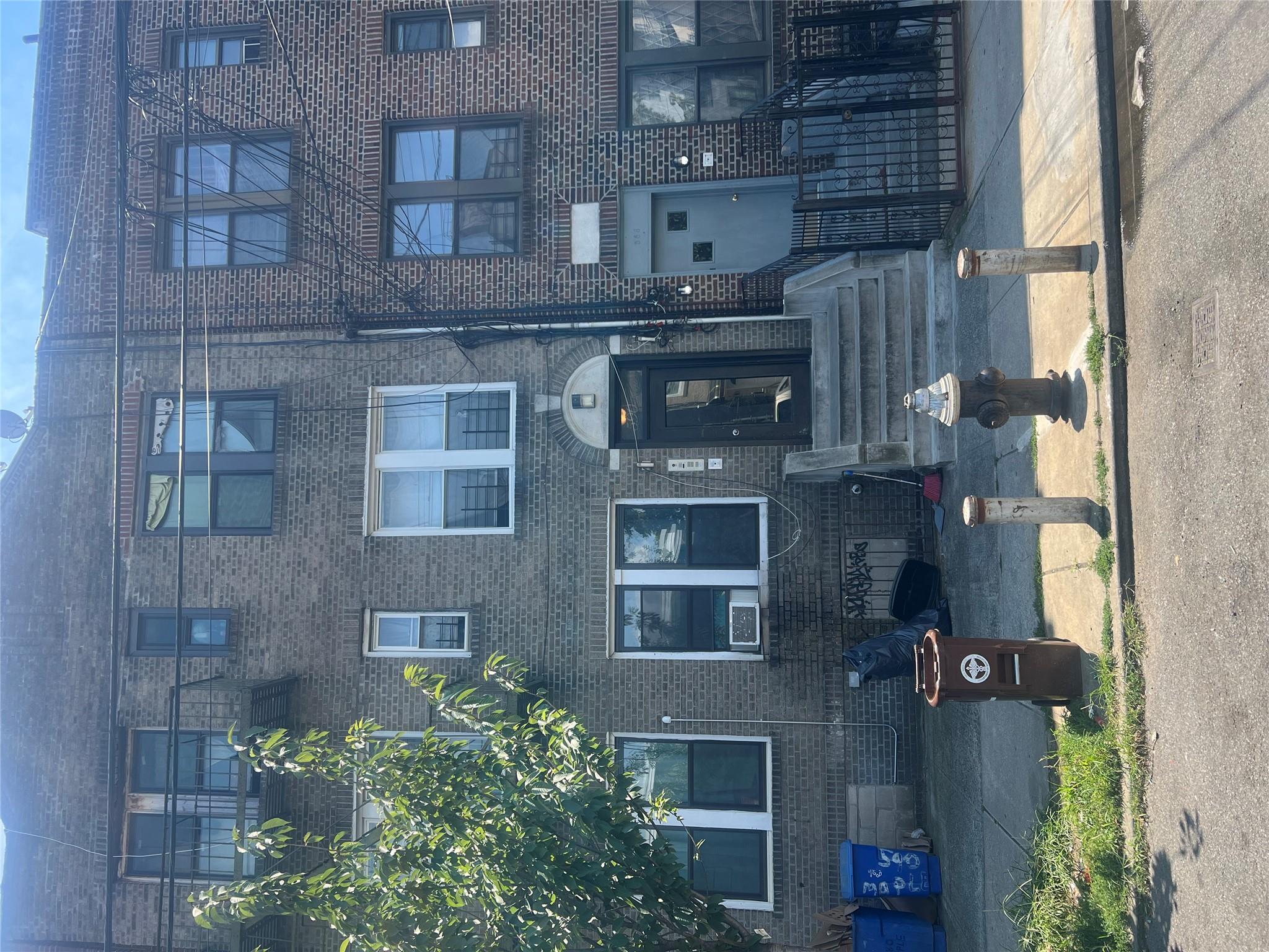 590 Maple St, Brooklyn, NY 11203, USA property photo