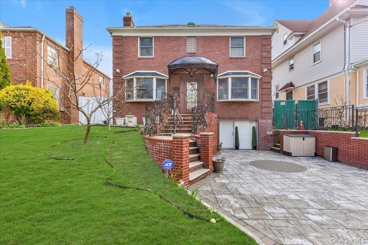 87-67 Chevy Chase St, Jamaica, NY 11432, USA property photo