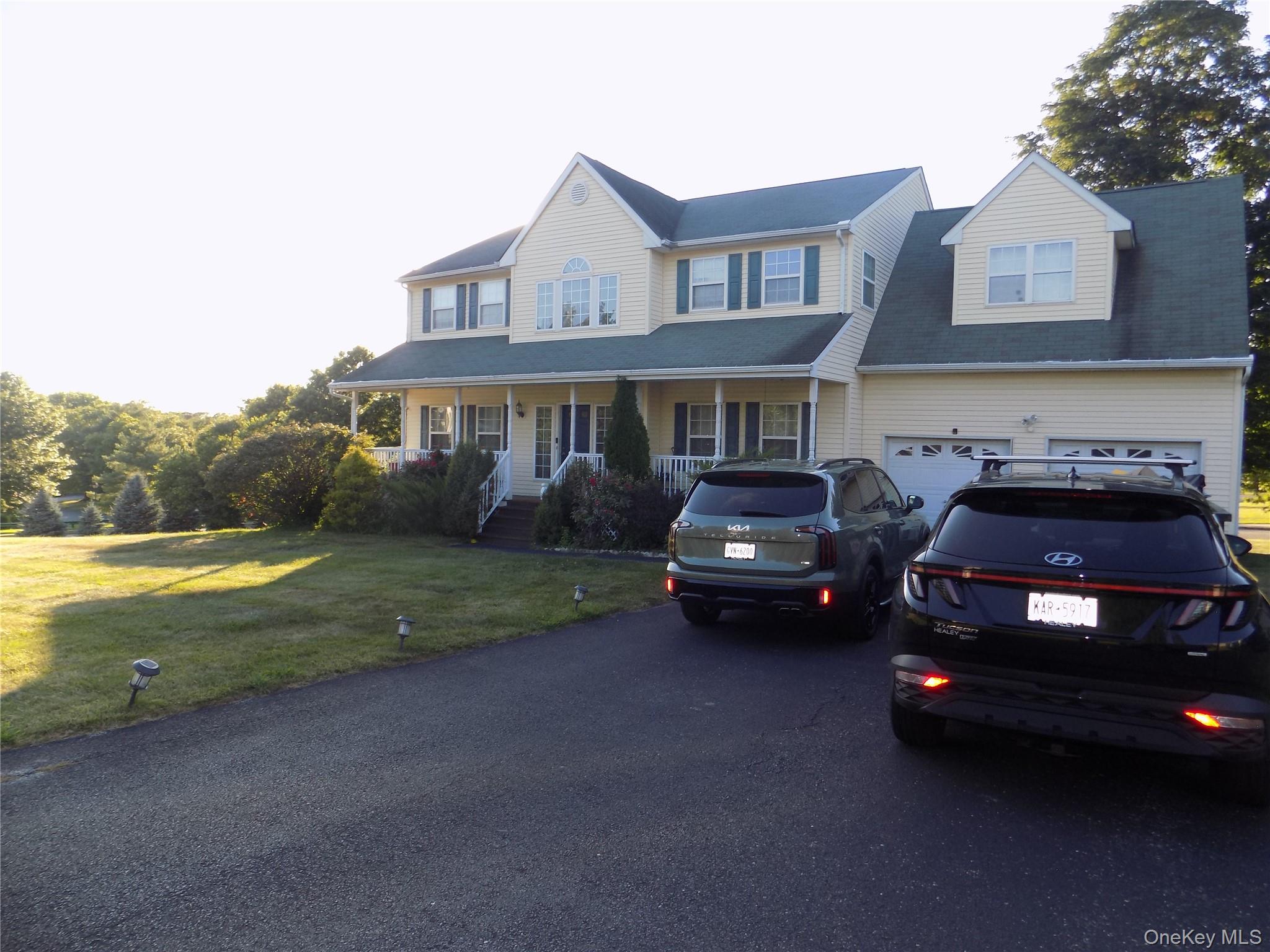 8 Cedardale Loop, West Fishkill, NY 12590, USA property photo