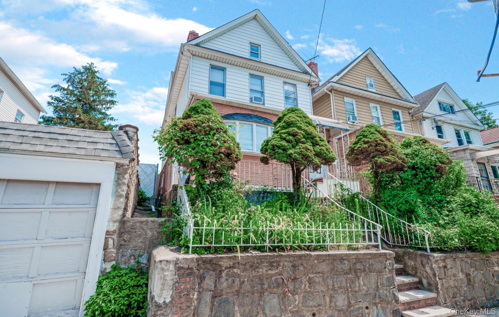 12-25 119th St, College Point, NY 11356, USA property photo