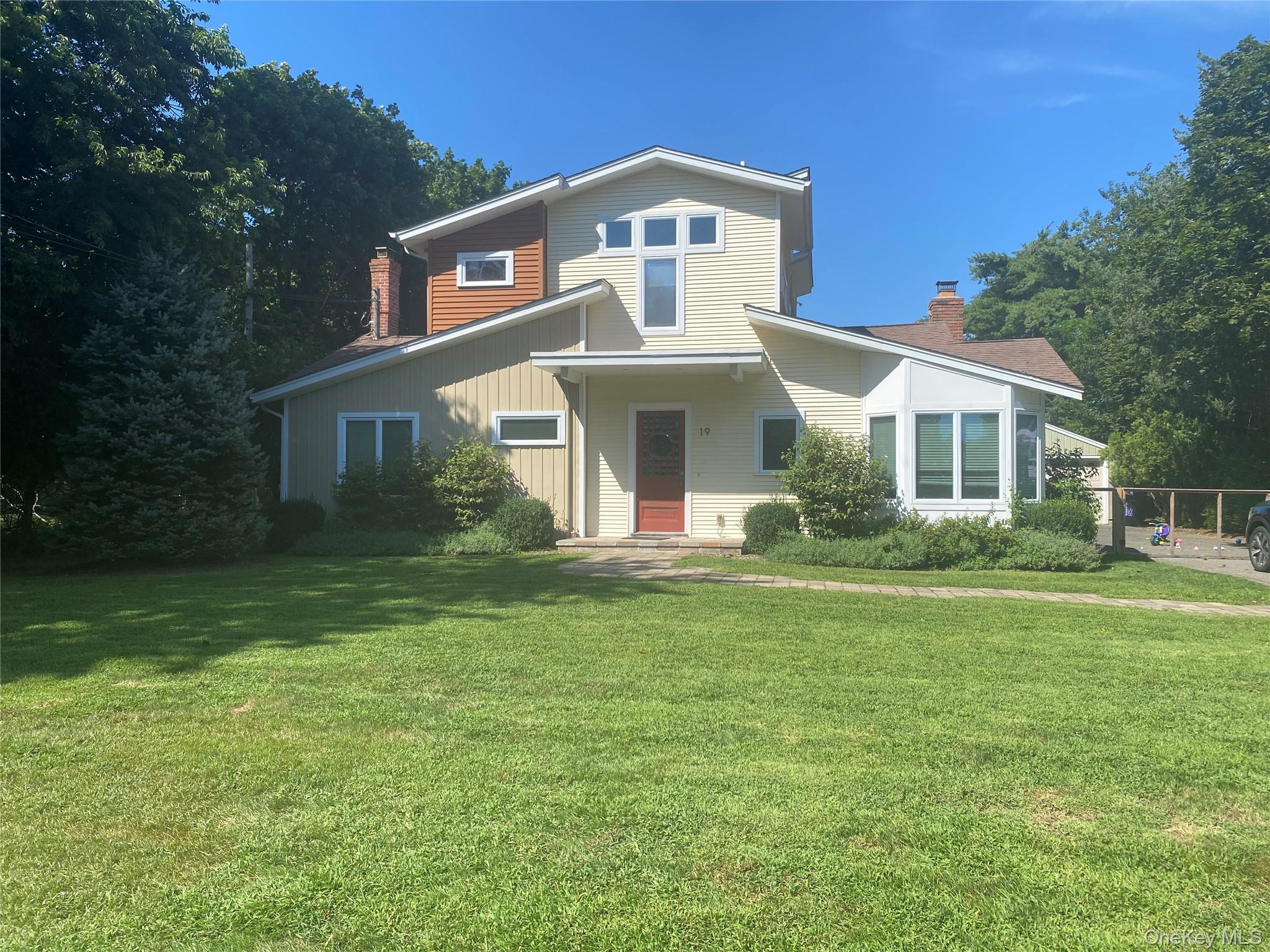 19 West St, Southampton, NY 11968, USA property photo