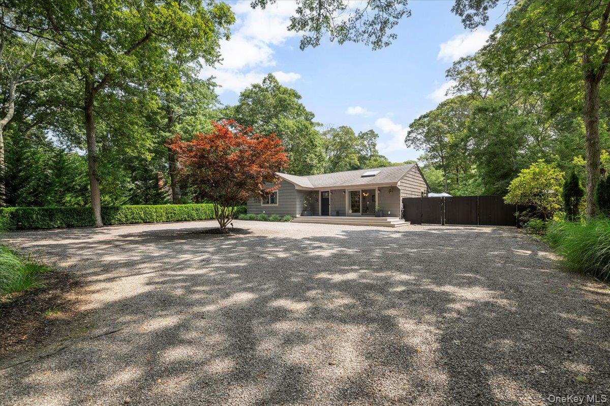 94 Hands Creek Rd, East Hampton, NY 11937, USA property photo