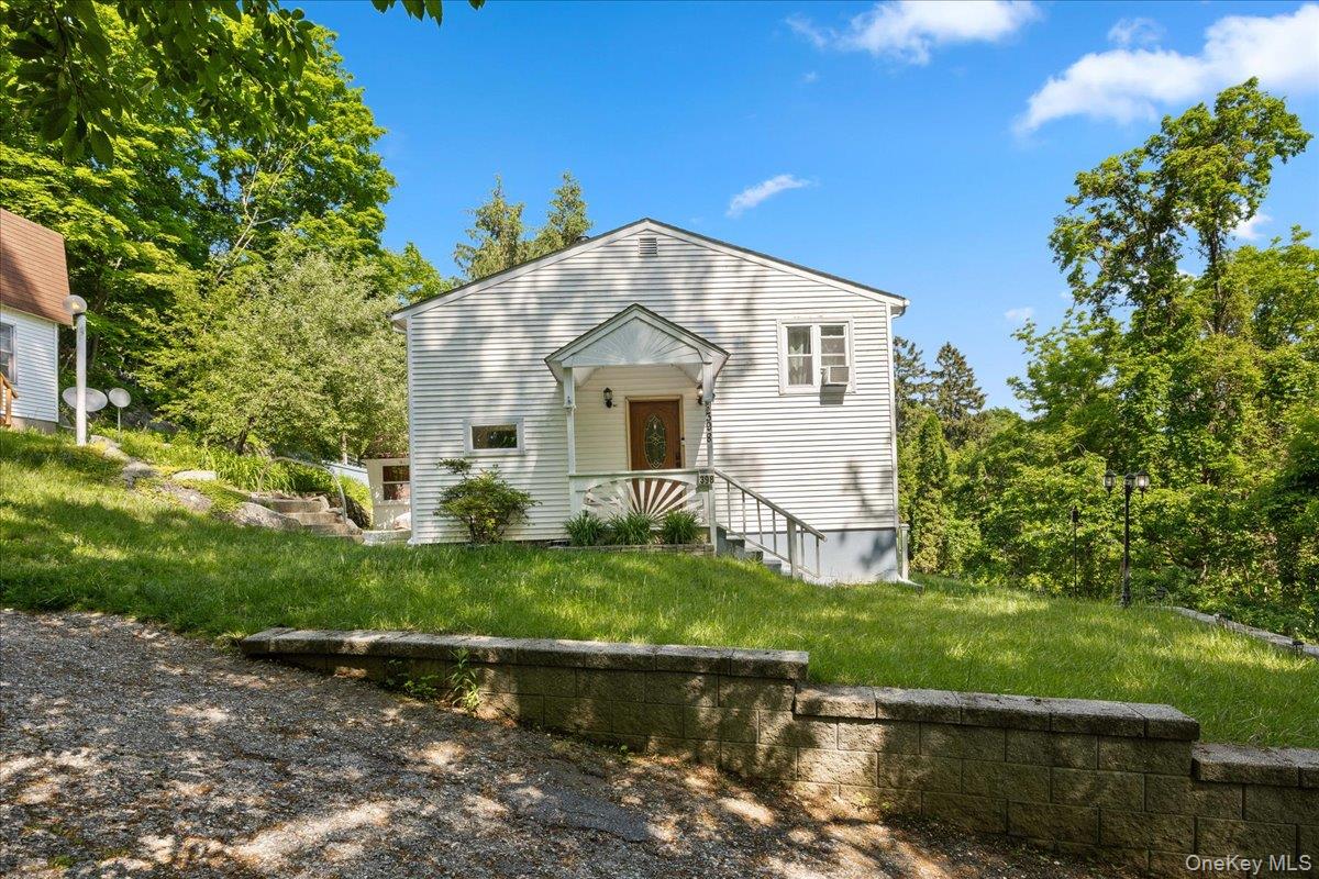 398 E Main St, Jefferson Valley, NY 10535, USA property photo
