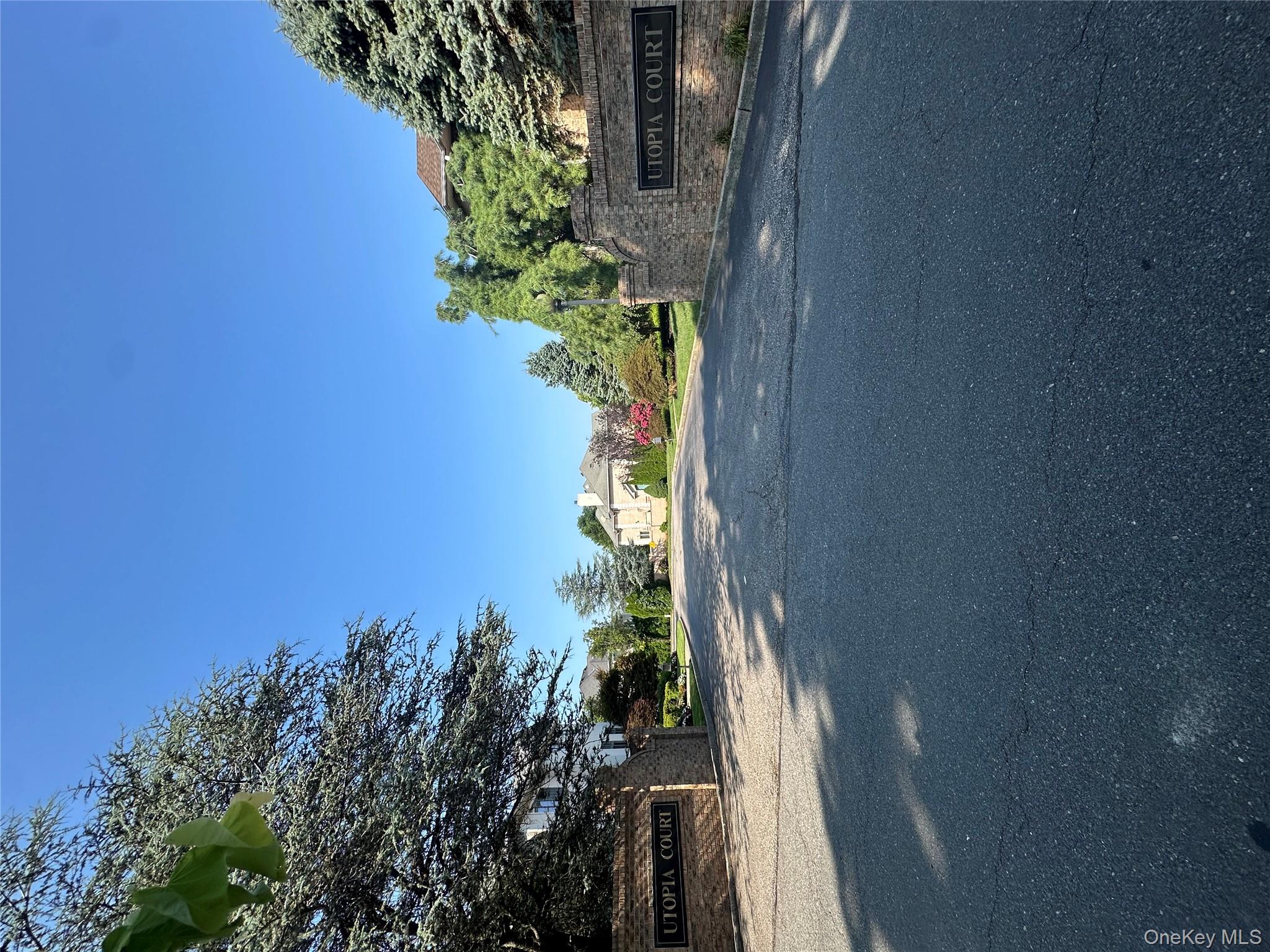 1 Utopia Ct, Staten Island, NY 10304, USA property photo