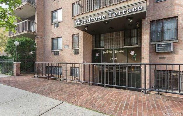 38-08 147th St, Flushing, NY 11354, USA property photo
