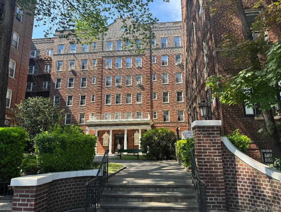 141-25 Northern Boulevard Unit C4 Flushing, NY 11354 property photo