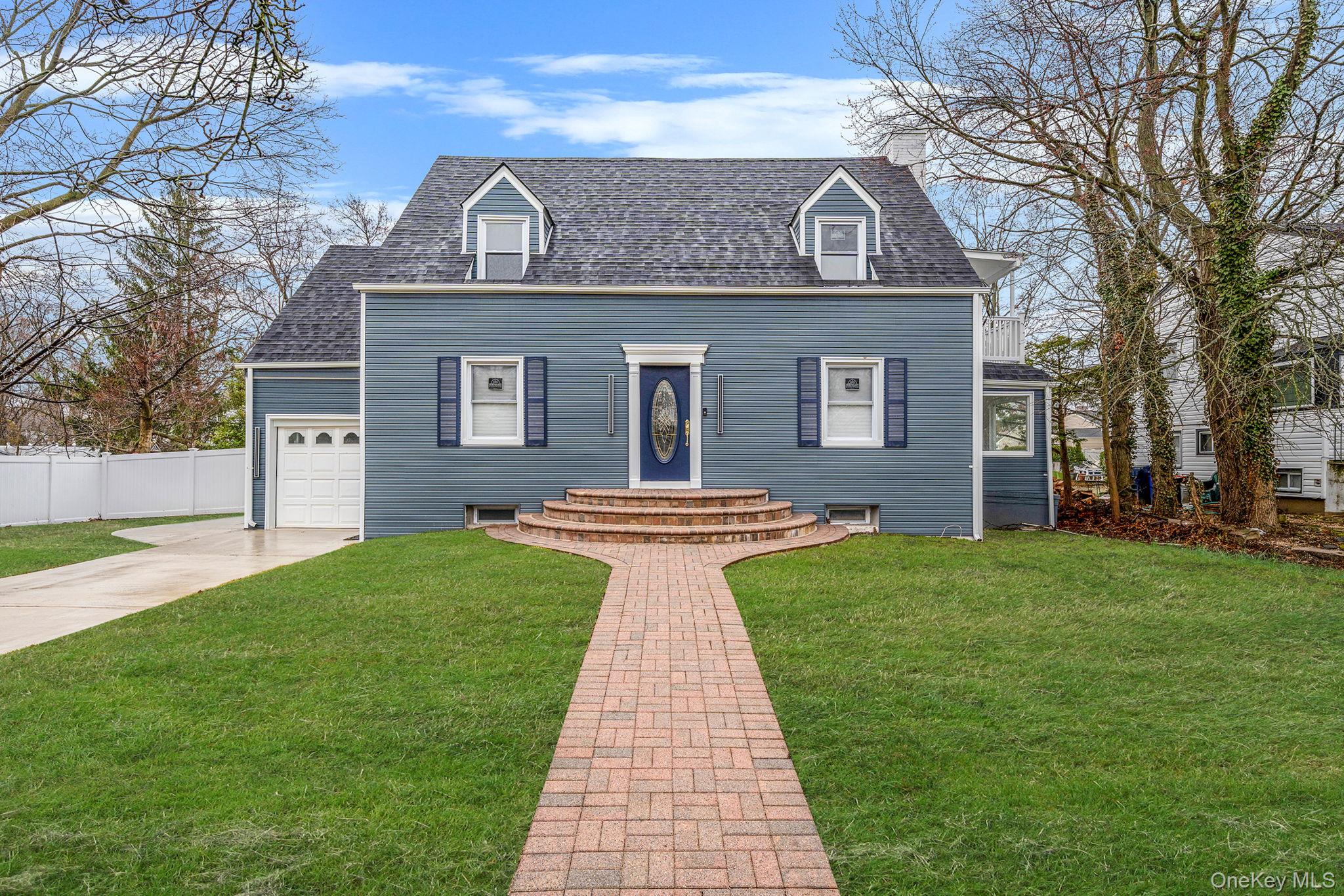 255 Moore Ave, Freeport, NY 11520, USA property photo