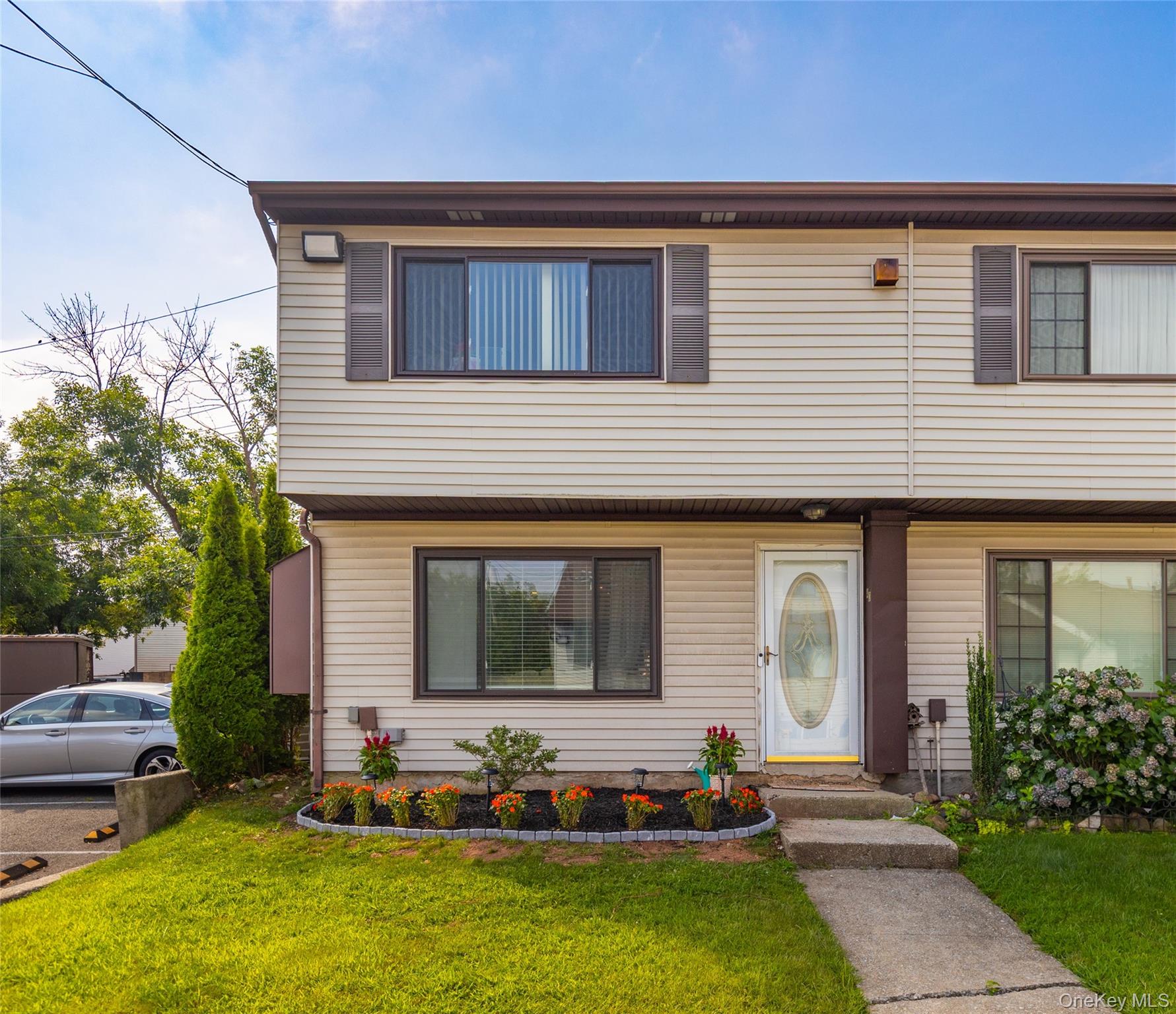 40 Raily Ct, Staten Island, NY 10312, USA property photo
