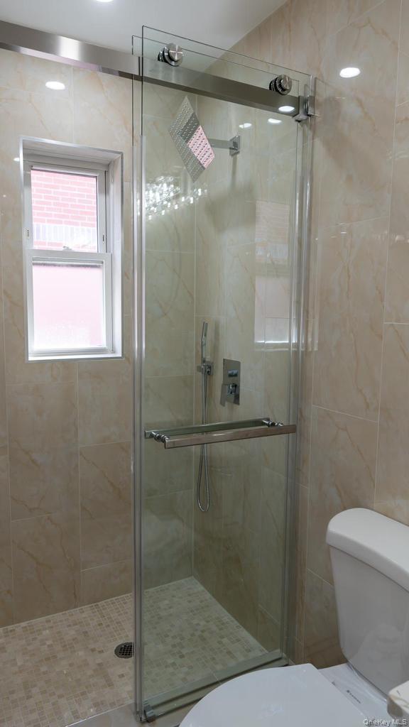 65-15 Yellowstone Blvd, Forest Hills, NY 11375, USA property photo