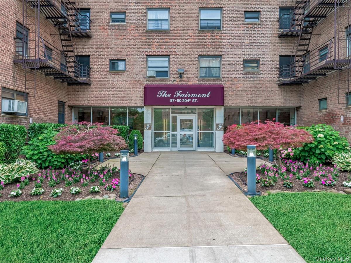 87-50 204th St, Jamaica, NY 11423, USA property photo