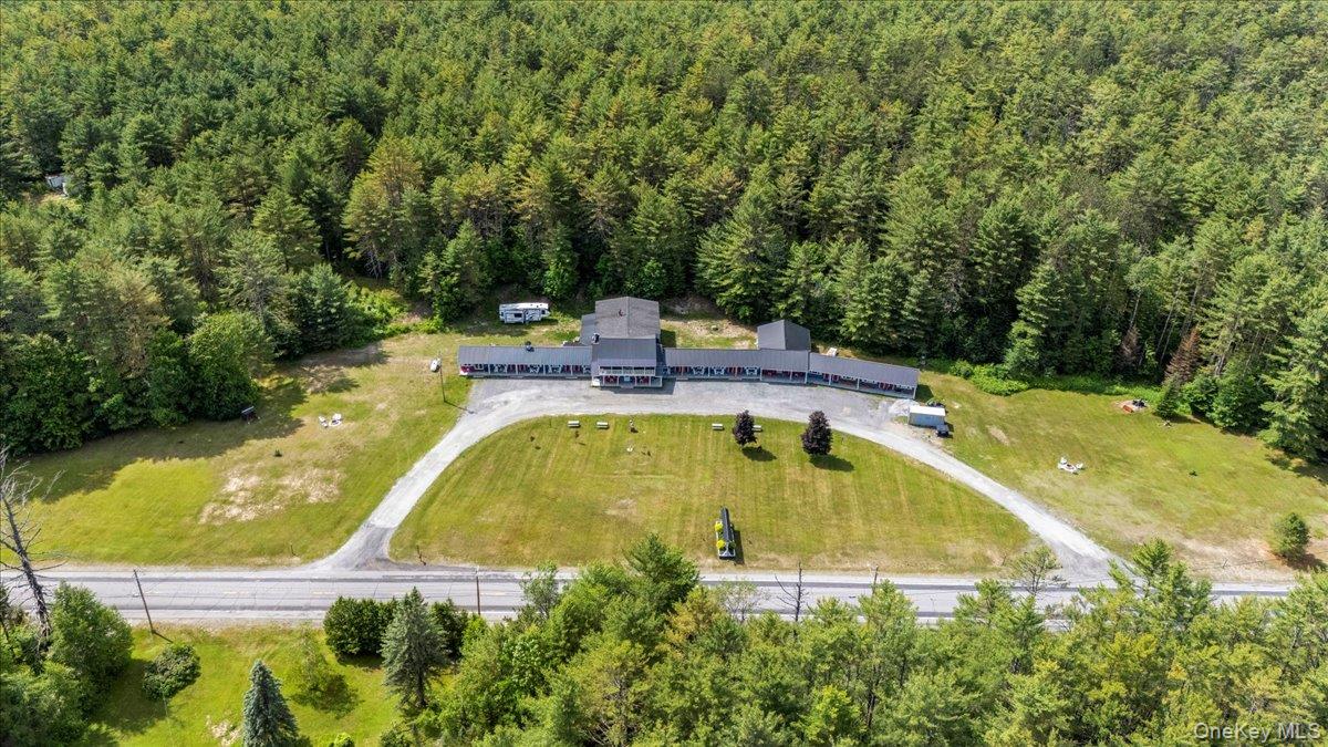 2455 US-9, Schroon Lake, NY 12870, USA property photo