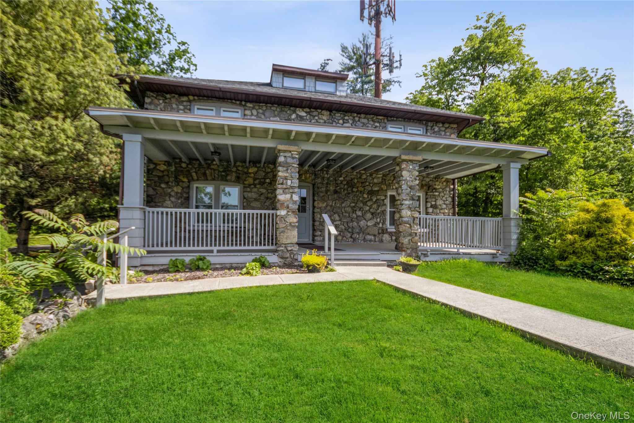 1111 US-9, Garrison, NY 10524, USA property photo