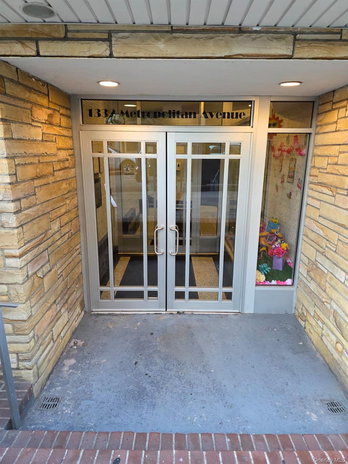 1332 Metropolitan Ave, Bronx, NY 10462, USA property photo