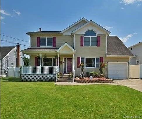 526 18th St, West Babylon, NY 11704, USA property photo