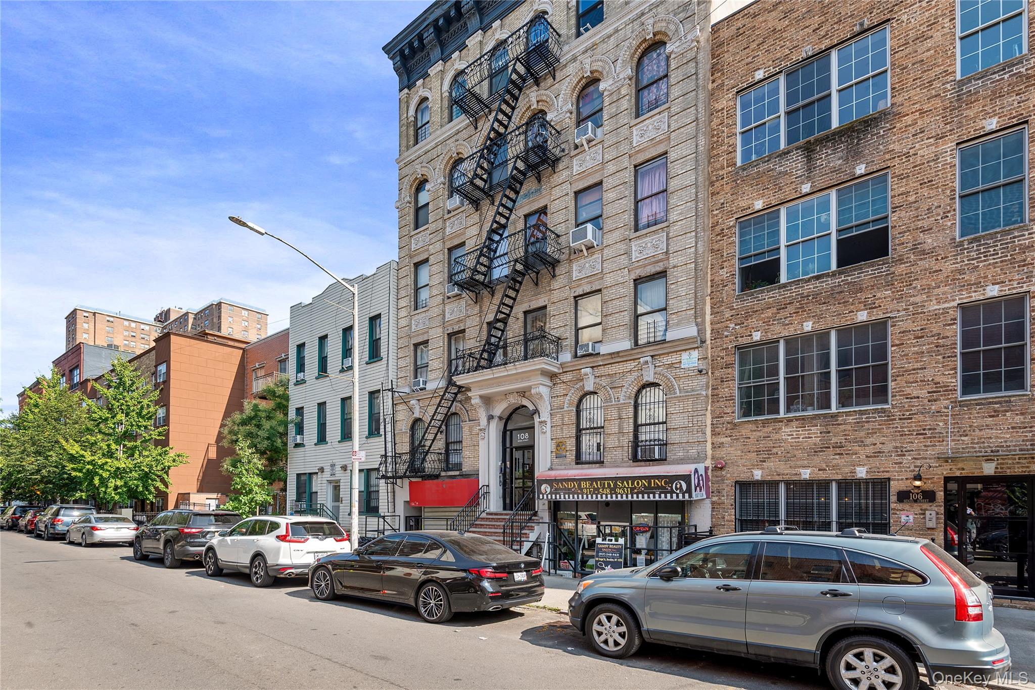 450 Fashion Ave, New York, NY 10123, USA property photo