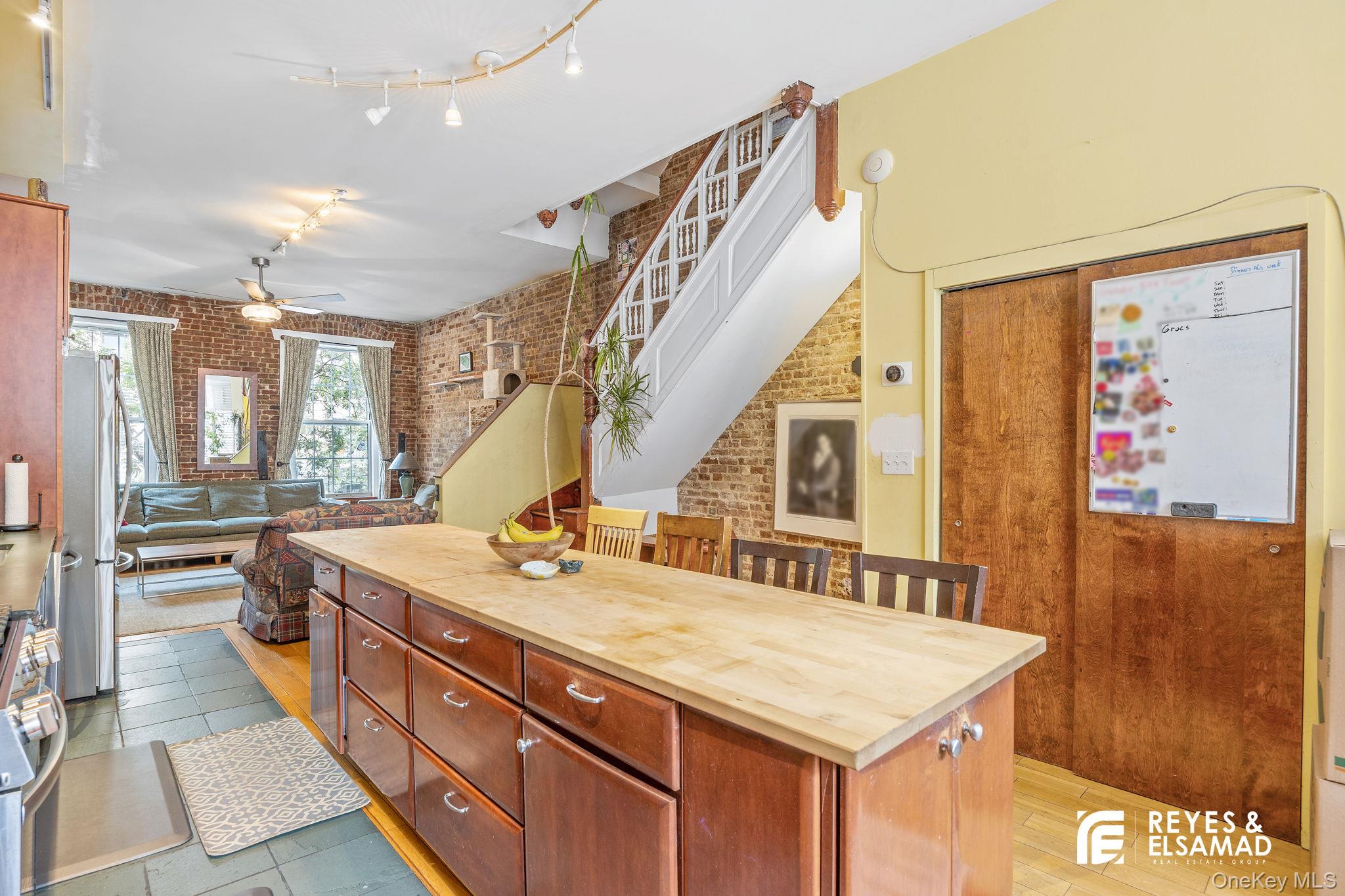 558 W 173rd St, New York, NY 10032, USA property photo