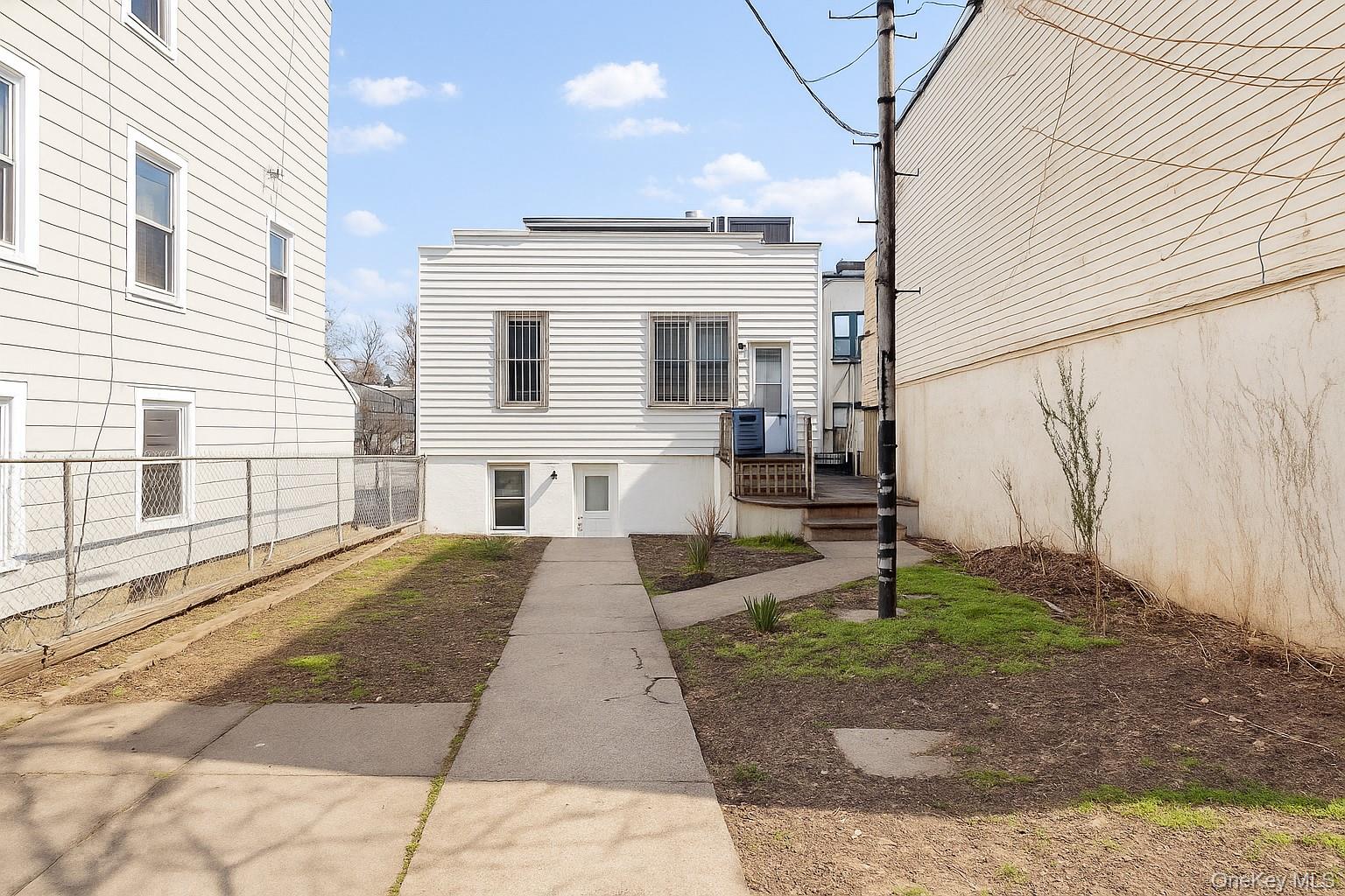 36-13 10th St, Long Island City, NY 11106, USA property photo
