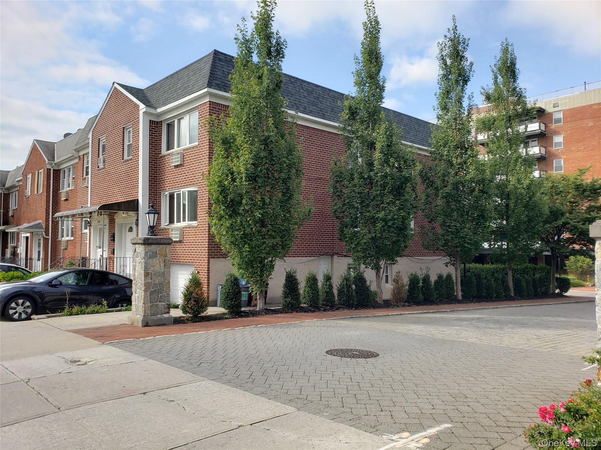 16-74 Bell Blvd, Bayside, NY 11360, USA property photo