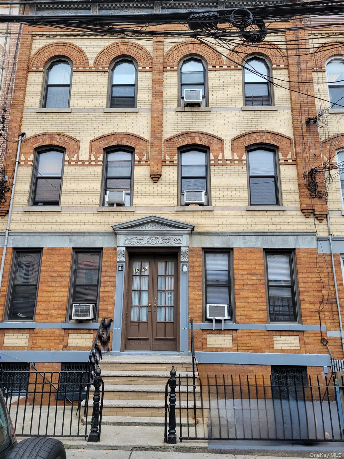 18-58 Cornelia St, Flushing, NY 11385, USA property photo