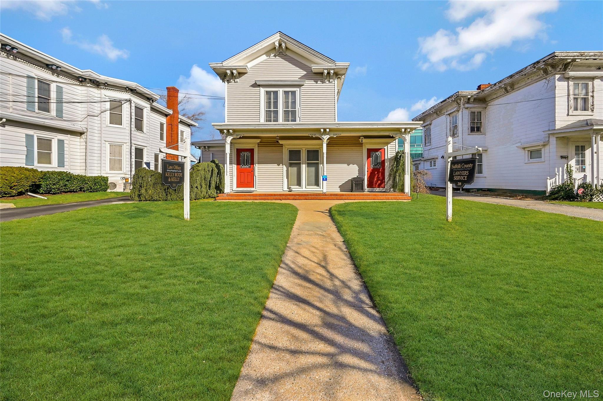 218 Griffing Ave, Riverhead, NY 11901, USA property photo