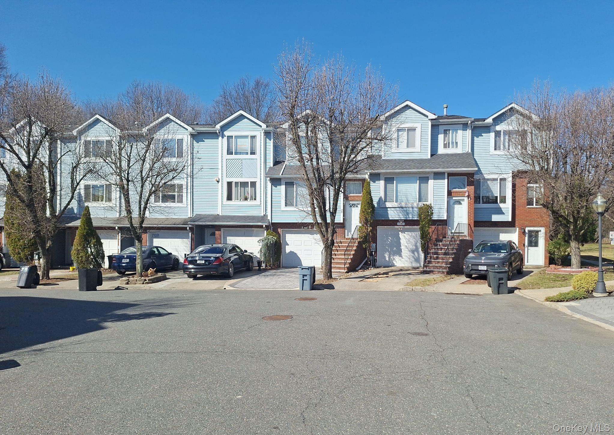 59 Pembrook Loop, Staten Island, NY 10309, USA property photo
