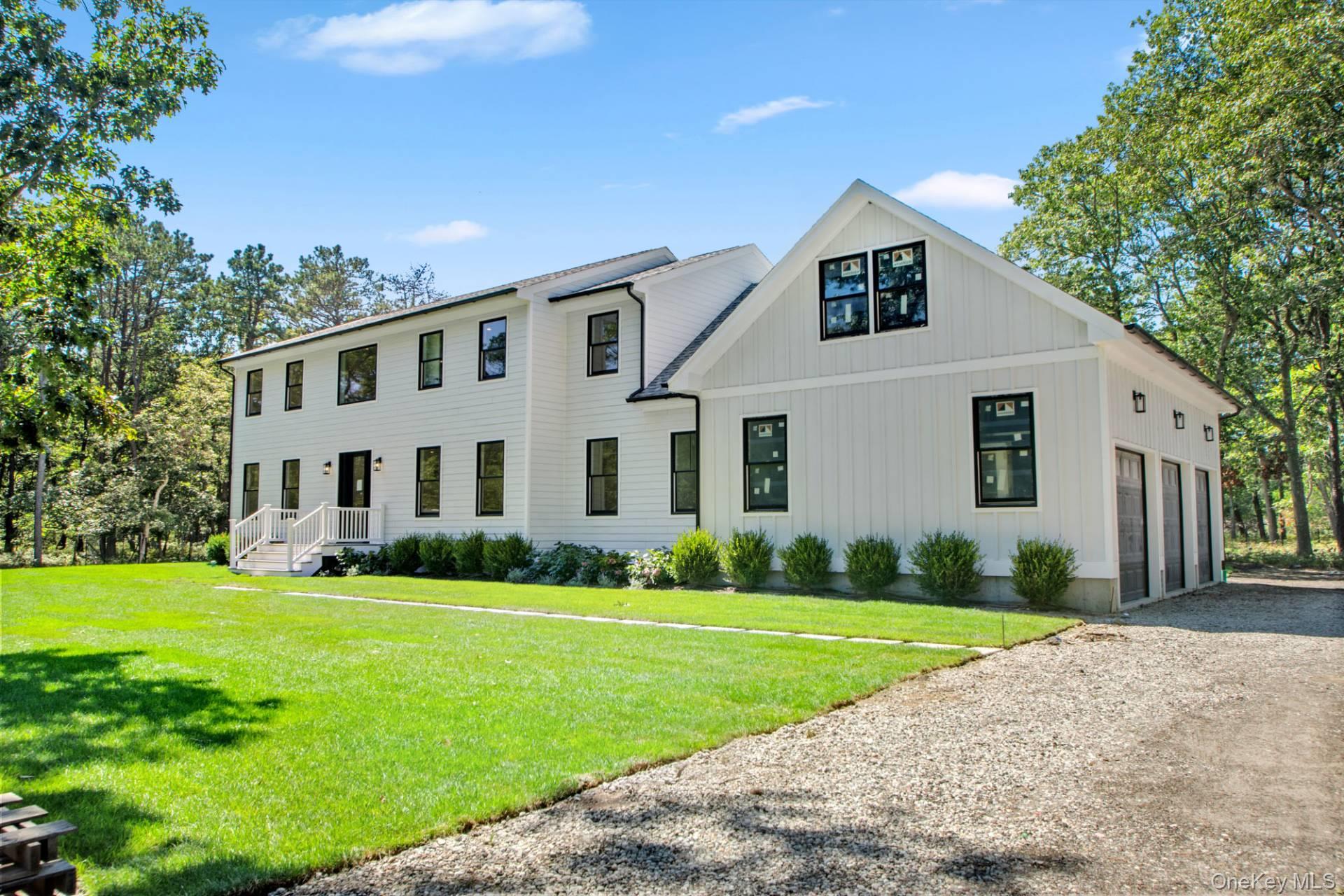 95 N Summit Blvd, Westhampton, NY 11977, USA property photo