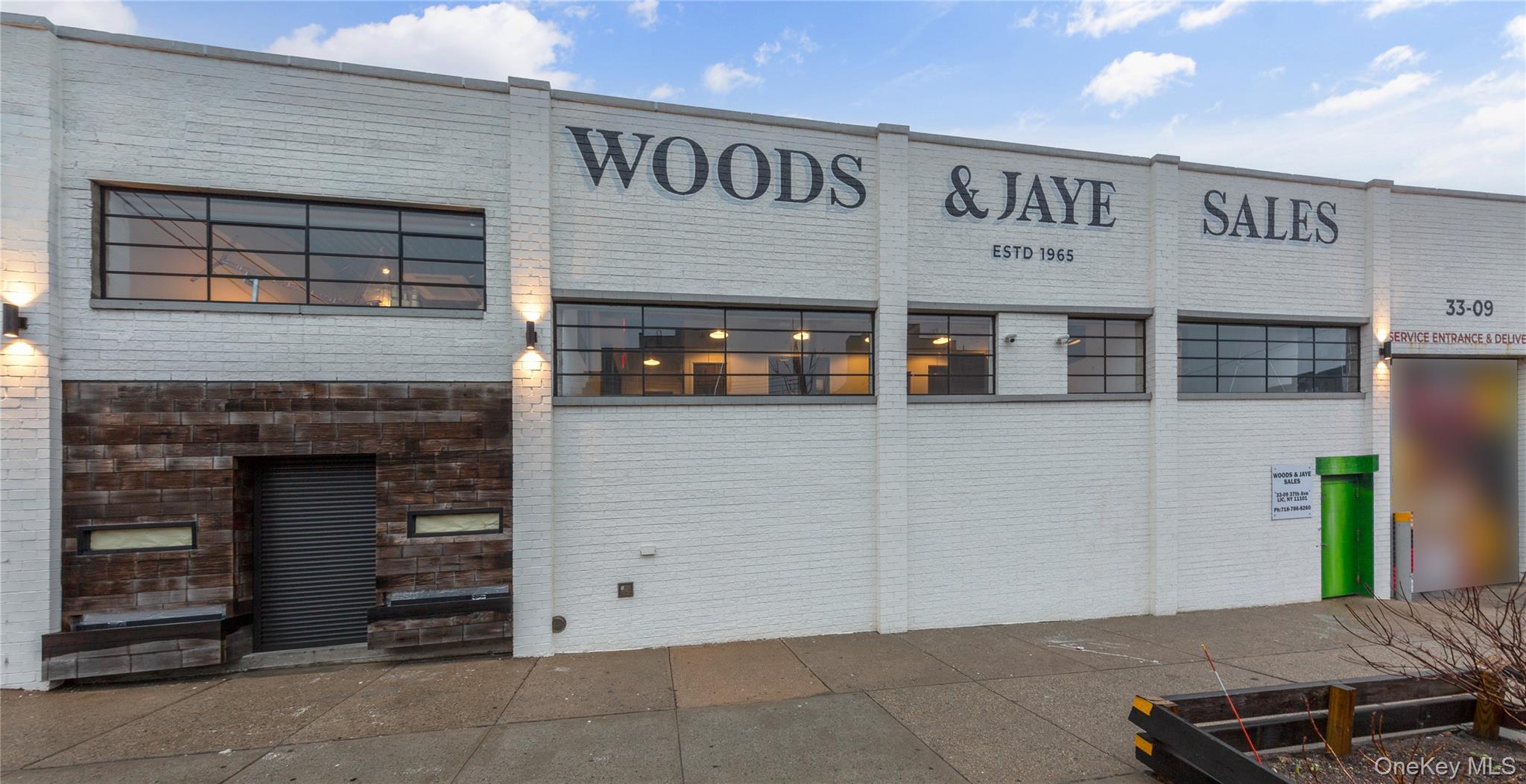 33-09 37th Ave, Long Island City, NY 11101, USA property photo