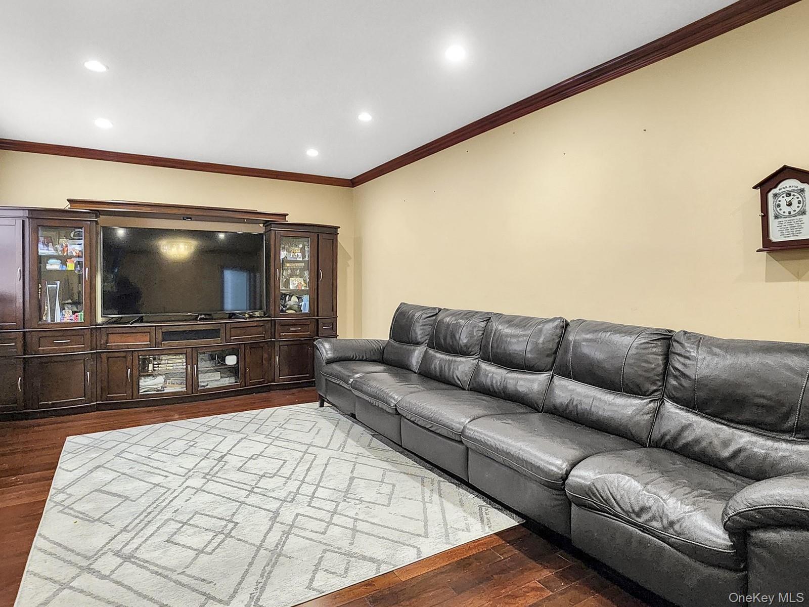 66-10 149th St, Flushing, NY 11367, USA property photo