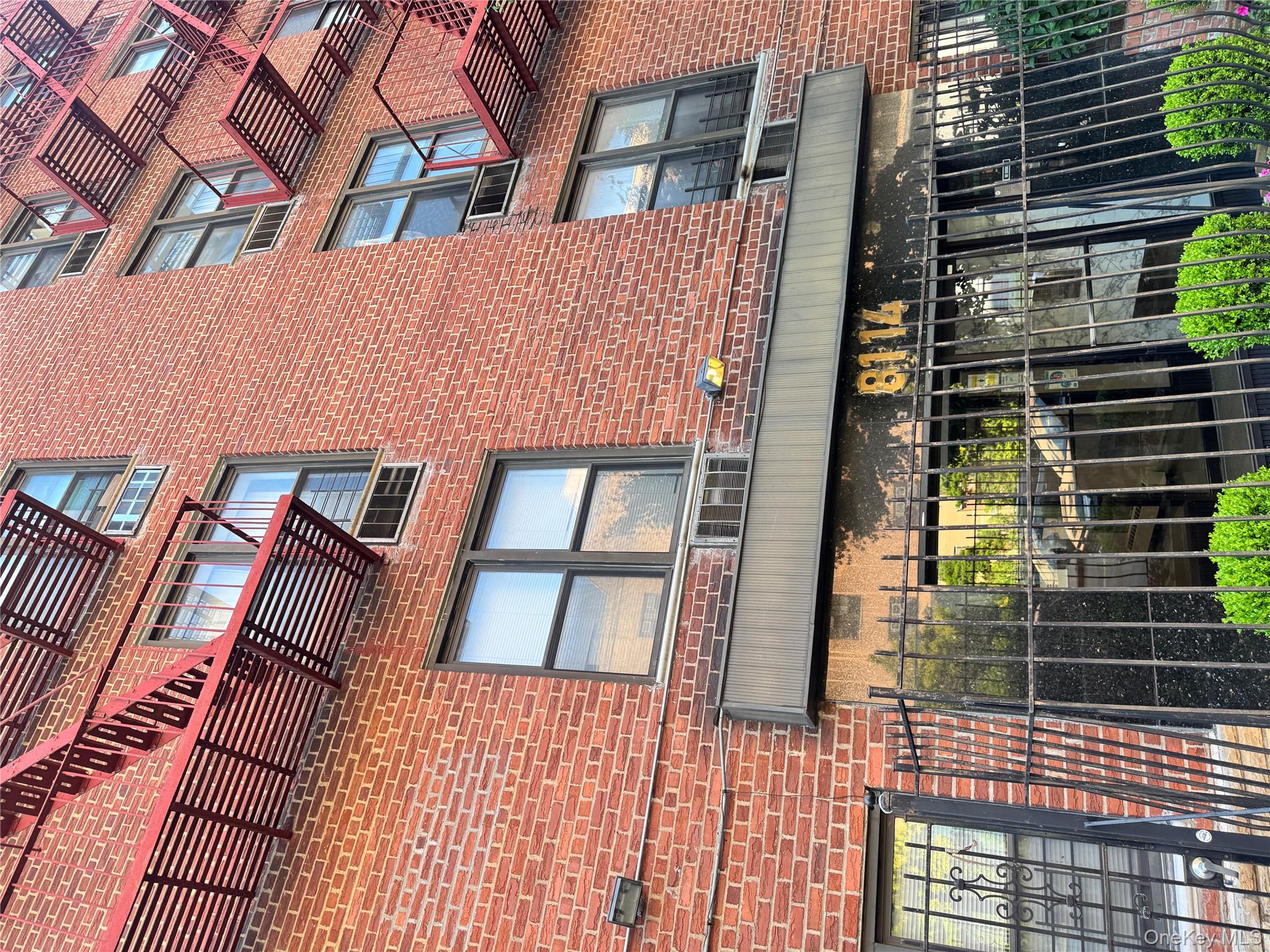 81-14 Baxter Ave, Flushing, NY 11373, USA property photo