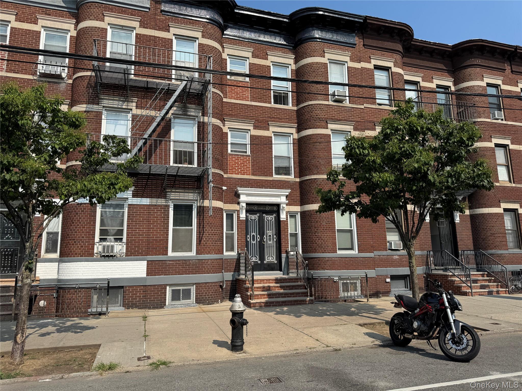 30-20 43rd St, Long Island City, NY 11103, USA property photo