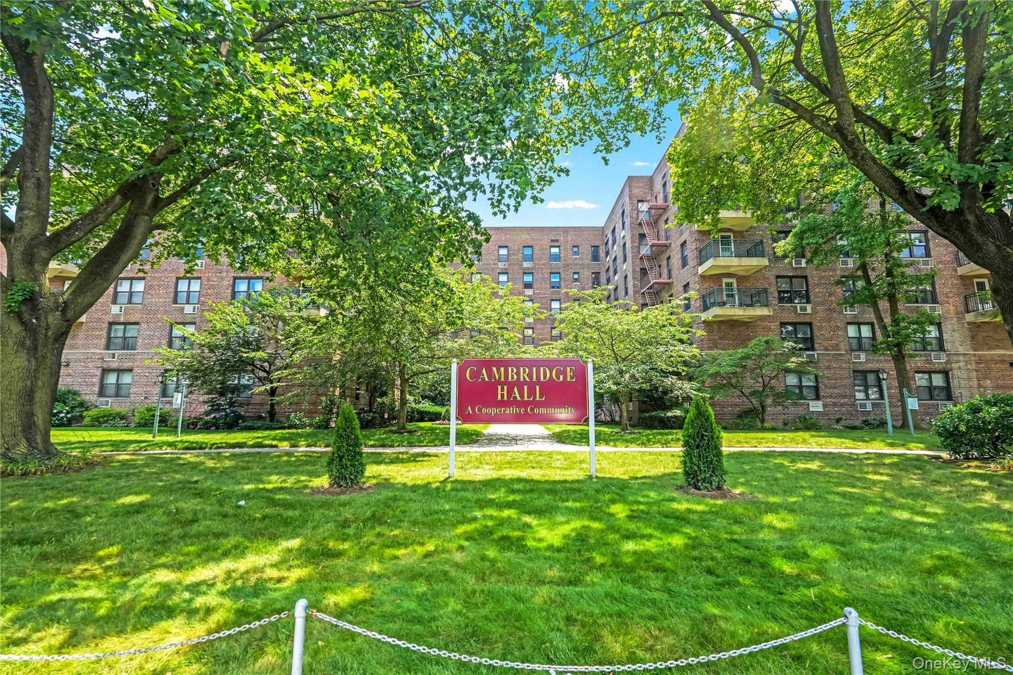 224th St, Queens, NY 11364, USA property photo