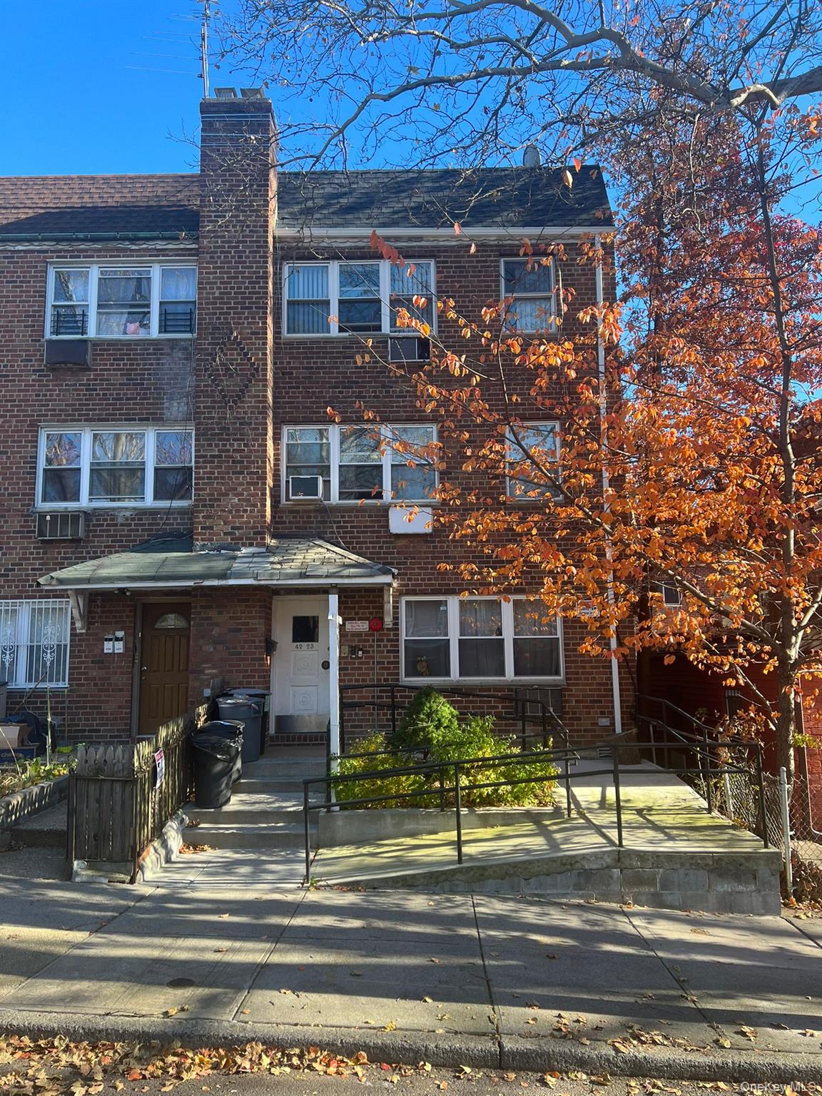 42-23 68th St, Flushing, NY 11377, USA property photo