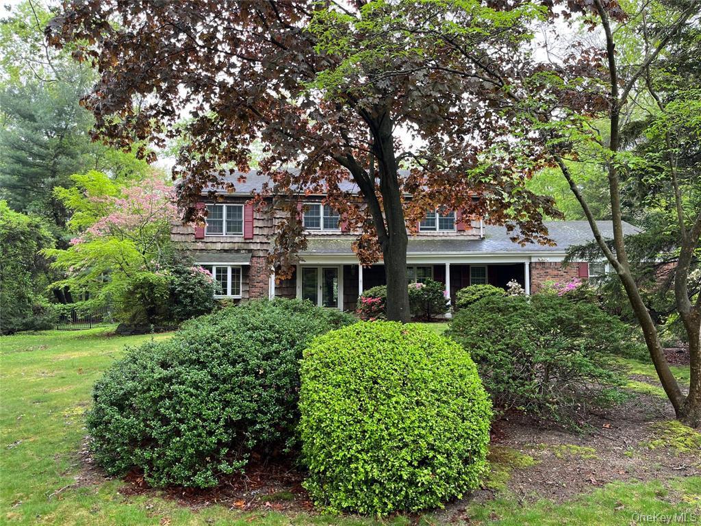 20 Blacksmith Ln, East Northport, NY 11731, USA property photo