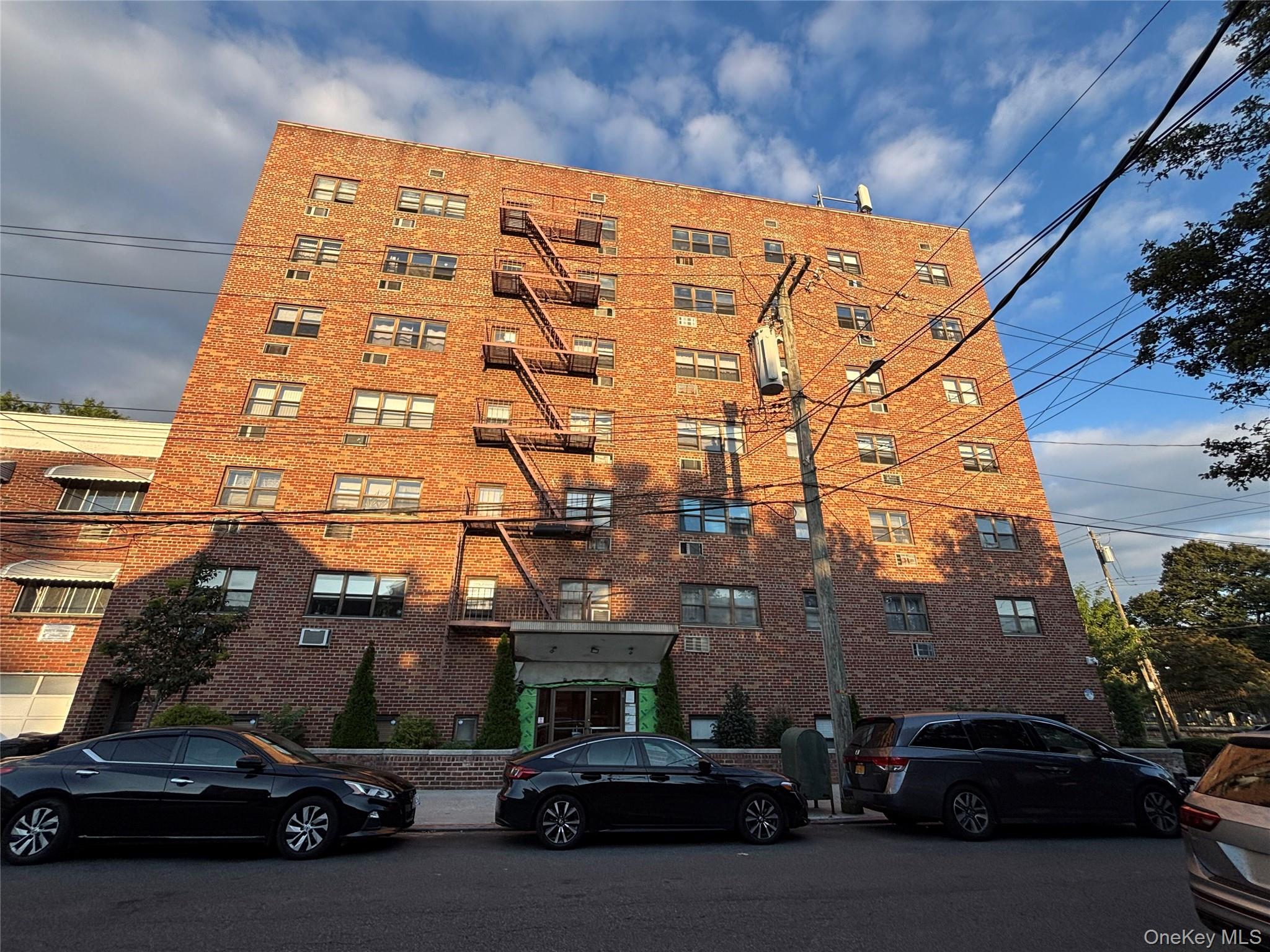 4200 Herkimer Pl, Bronx, NY 10470, USA property photo